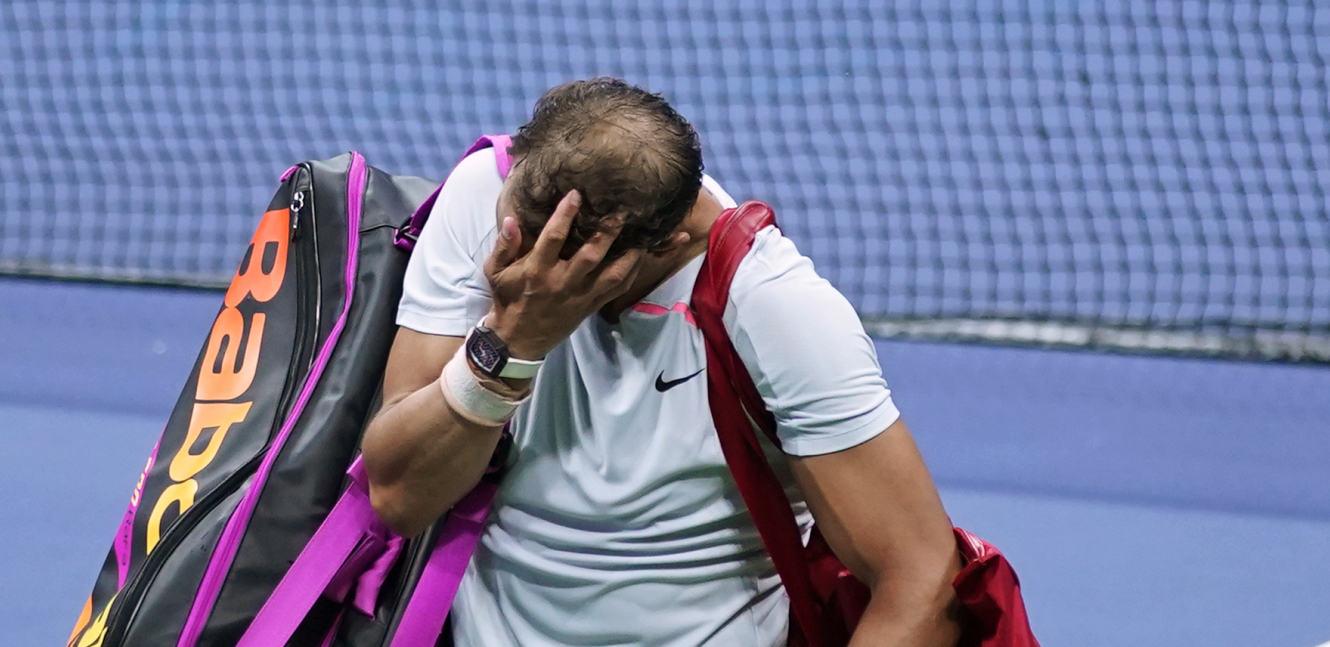 NADALOVE PRLJAVE IGRICE Novakovi navijači pronašli dokaz - Rafa ovim nesportskim potezom izluđuje protivnike (FOTO)