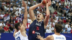 NOVI ŠOU PEŠIĆEVIH "ORLOVA" Brutalni Jokić ispisao istoriju, Srbija razbila i Izrael, brine povreda Lučića