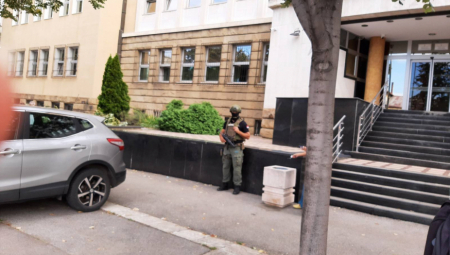 STRAVIČNE TVRDNJE LALIĆA NA BELIVUKOVOM SUĐENJU "Samleveni sadržaj je izlazio na "puža", krv je prskala u klanici"