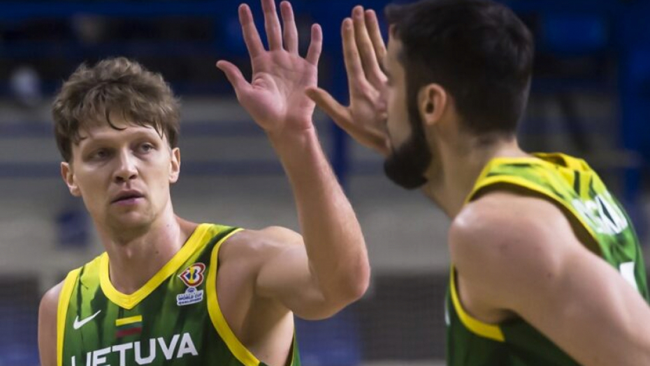 LITVANIJA UBEDLJIVA U BALTIČKOM DERBIJU Rival Srbije na Mundobasketu upisao pobedu
