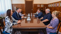 Mirović primio umetnika, operskog pevača Željka Lučića