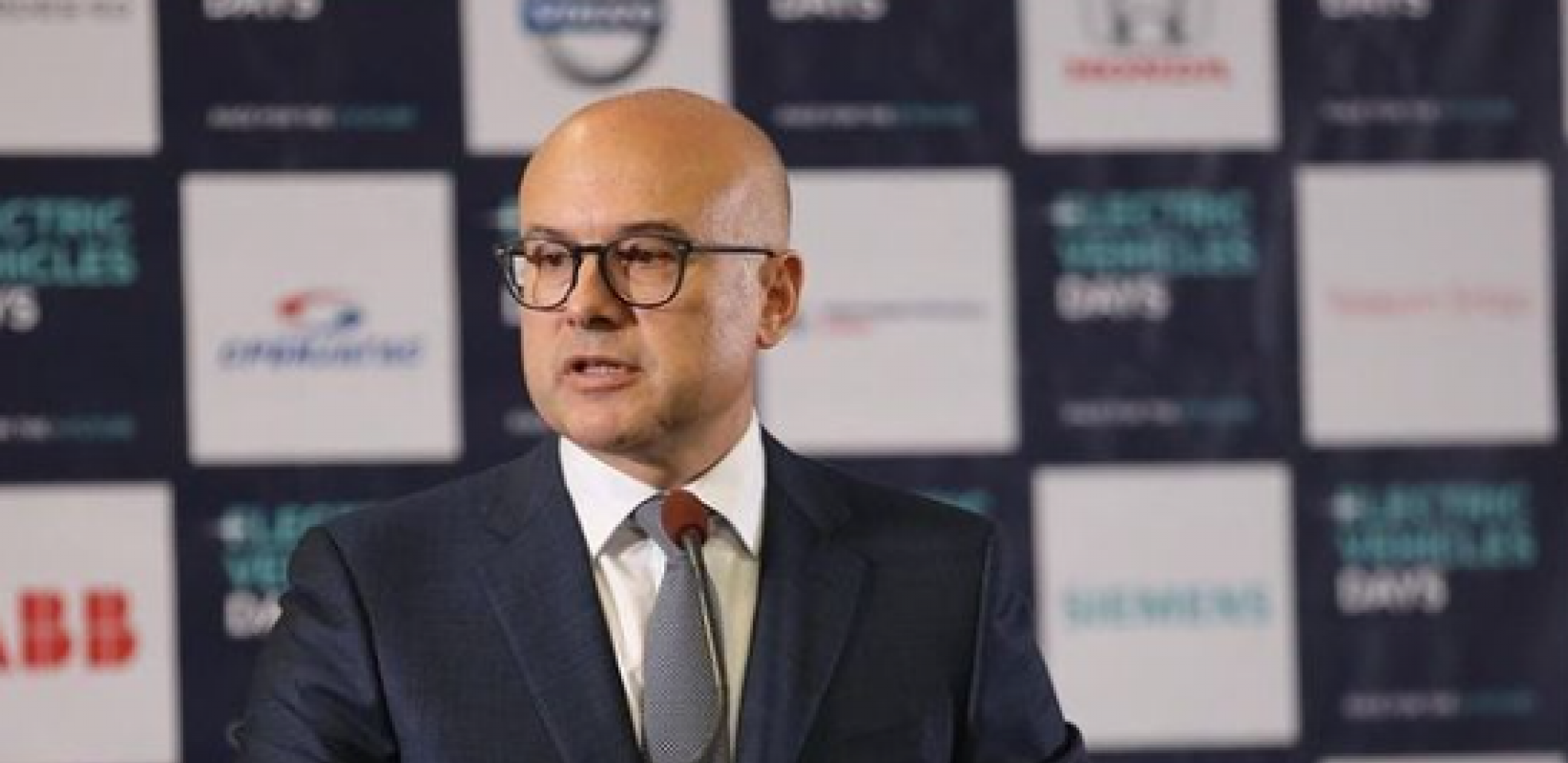 VUČEVIĆ O FORMIRANJU VLADE: Traje duže zbog situacije u svetu, krajnji rok je 30. oktobar