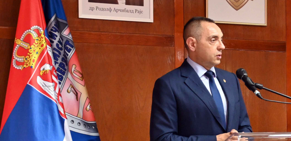 VULIN RAZVALIO HRVATE! "Samo oni mogu da uporede unuka ustaške žrtve sa Hitlerom!"