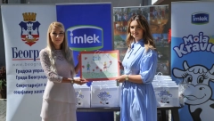 KONTINUIRANA HUMANOST Kompanija Imlek tradicionalno obeležila početak školske godine donacijom školskog pribora i mlečnih proizvoda za decu iz domova za nezbrinutu i bolesnu decu