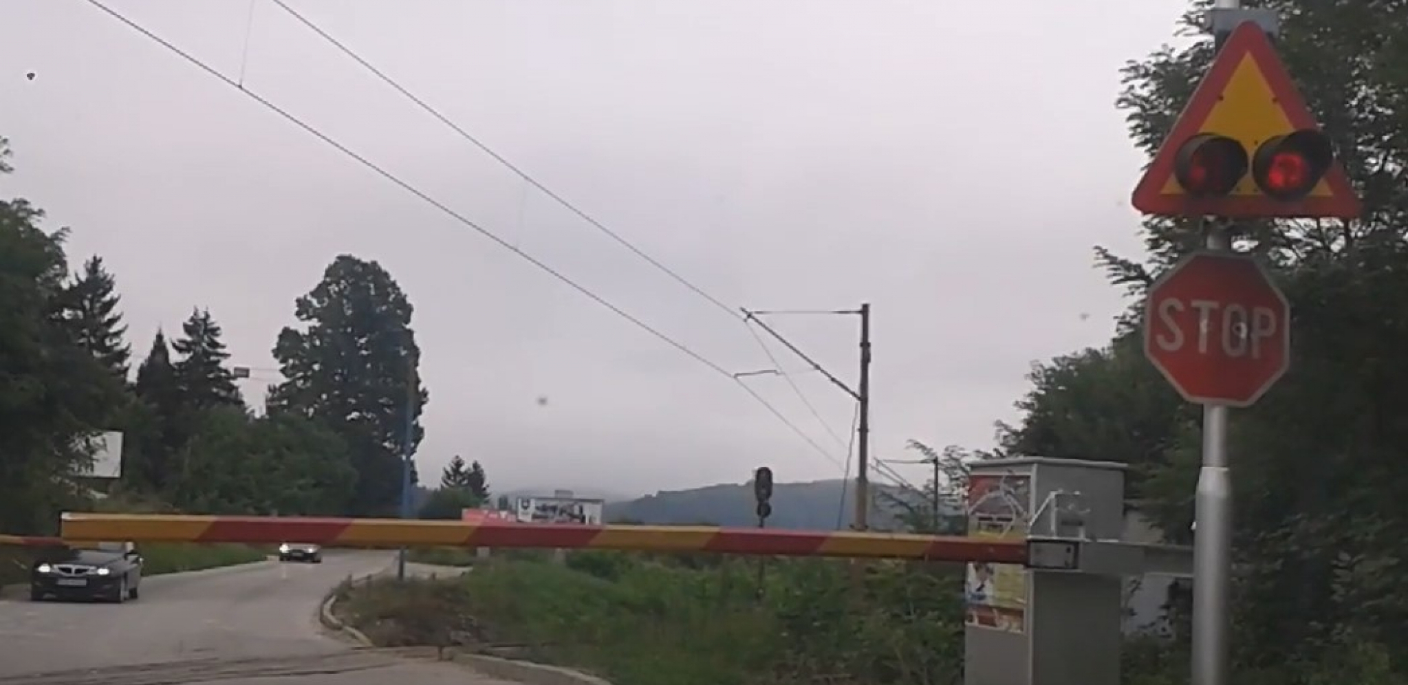 NOVI DETALJI O NEZGODI NA PRUZI U LAĆARKU Oglasili se iz Železnice Srbije, vozač priznao krivicu (FOTO)