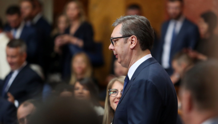 SRBIJA SPREMA ODGOVOR KURTIJEVOJ BANDI Vučić se obraća na posebnoj sednici skupštine Srbije, odlučuje se o Kosovu i Metohiji