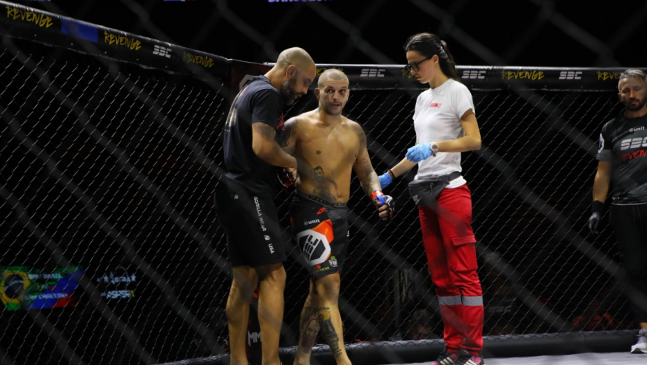 JEDVA ČEKAM VASI DA SKOČIM NA GLAVU Hrvat žestoko udario na Bakočevića: On beži od borbe