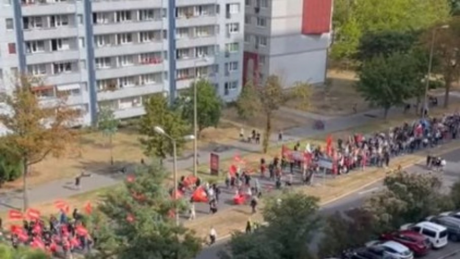 OČAJNI NEMCI PROTESTUJU  Građani izašli na ulice zbog cena energenata (FOTO/VIDEO)