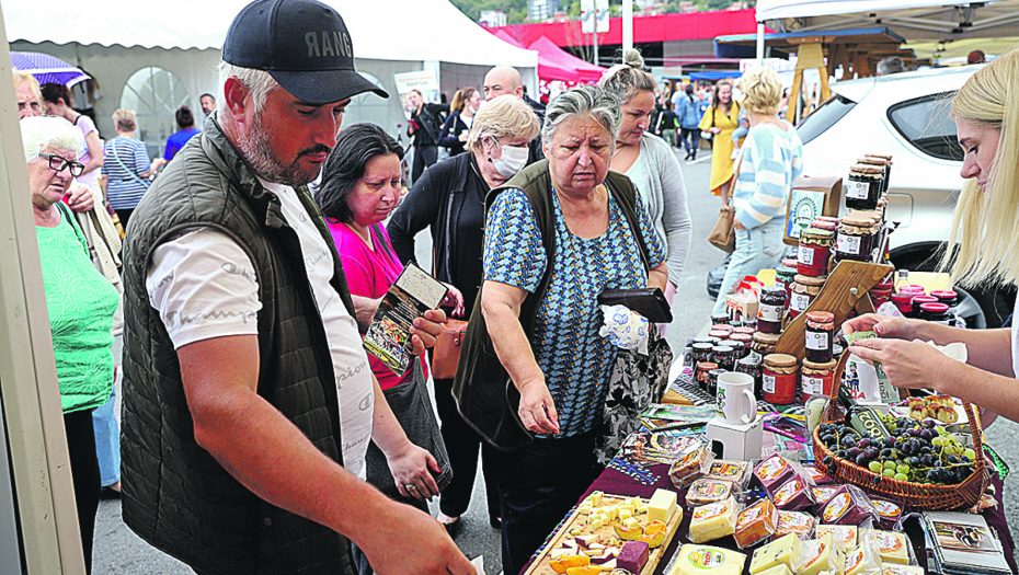 FANTASTIČAN VIKEND Na Festivalu srpske trpeze više od 20.000 posetilaca, šporet za najbolju domaćicu