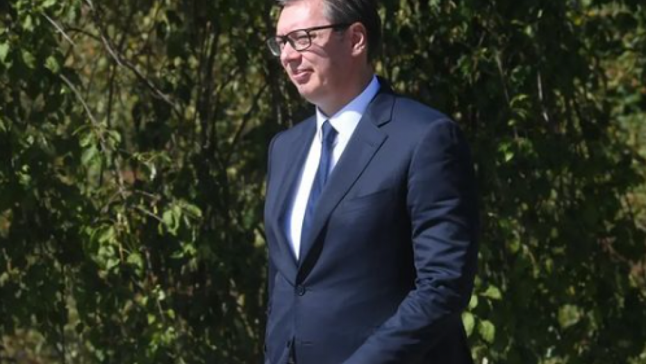 OGLASIO SE VUČIĆ IZ SLOVENIJE Sve je super, valjda se uskoro vraćam (FOTO)