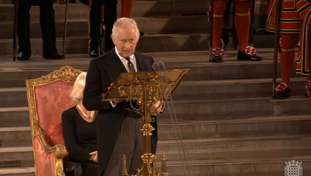 SLUŽIĆU GRAĐANIMA POPUT SVOJE MAJKE Kralj Čarls se prvi put obratio kao monarh (GOTO)