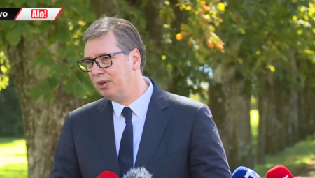 "NE BIH BIO NA TOM SKUPU" Predsednik Vučić o molebanu: Ne slažem se ama baš ni sa čim što je tamo izrečeno