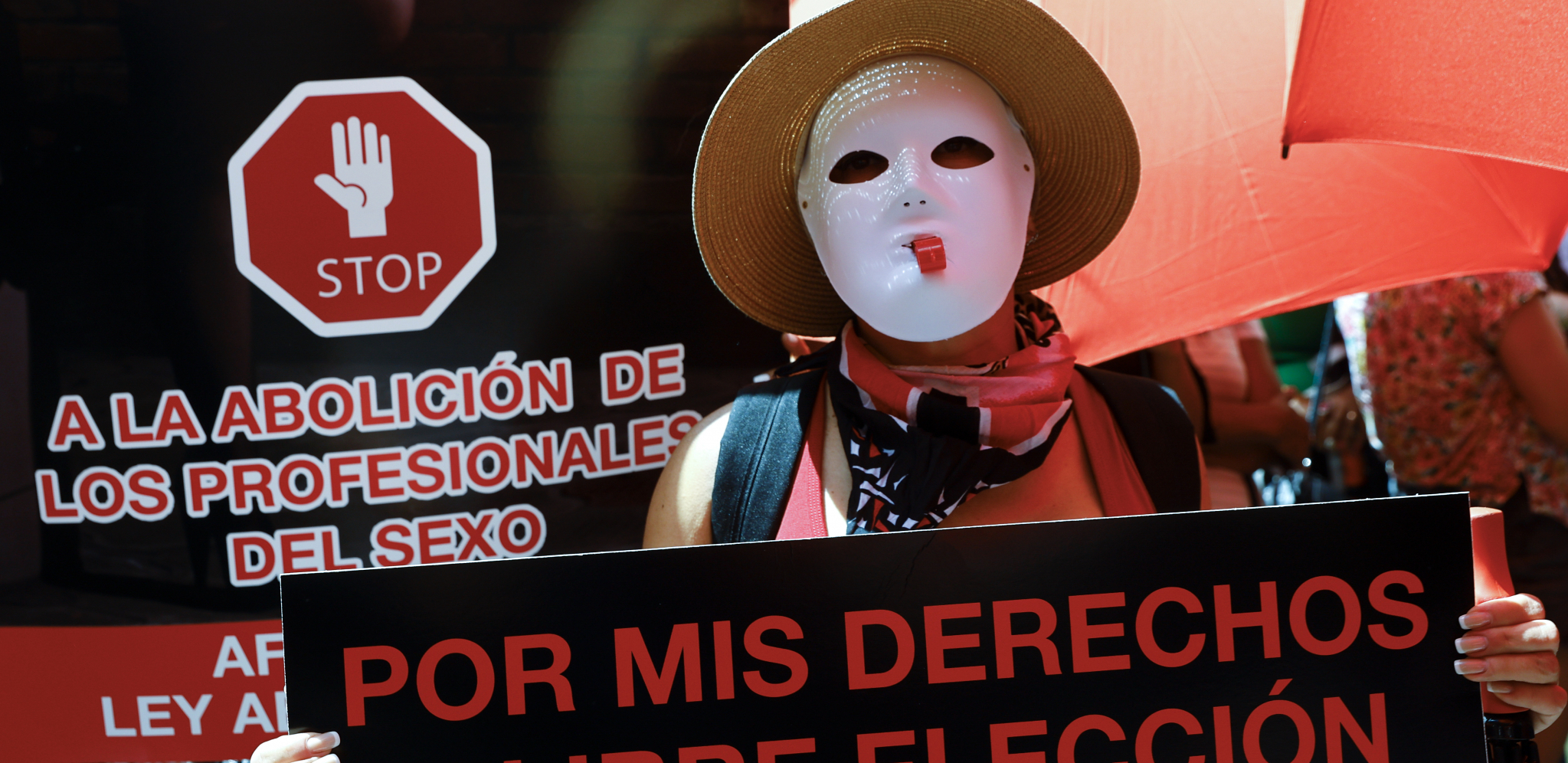 ŠPANCI NE ŽELE DA SE ODREKNU PROSTITUCIJE Veliki protest povodom najavljenog oštrijeg zakona (FOTO)