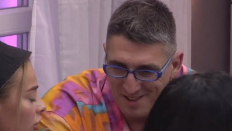 KRISTIJAN PONOVO PRETI Kristina šokirala sve ovim potezom, trudna verenica mu pružila podršku (FOTO)