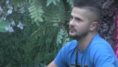 ON JE NEKA VRSTA SVINJE Poznata pevačica brutalno isprozivala zadrugara, nije birala reči