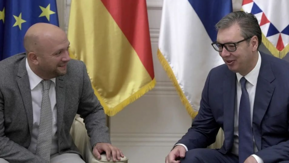 PREDSEDNIK VUČIĆ SE SASTAO SA SARACINOM: Zalaganje za mir, povezivanje i saradnja je pozicija Srbije na Zapadnom Balkanu (FOTO)