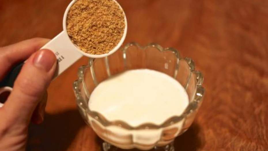 NEVEROVATNA SMESA JAČA JE OD BOTOKSA Za 12 dana lice će vratiti mladelački sjaj, a bore će nestati kao gumicom obrisane