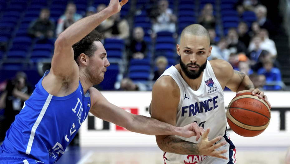 FRANCUSKA POSLE UTAKMICE ZA INFARKT SRUŠILA ITALIJU "Azuri" izgubili dobijeno, Ertel odveo "trikolore" u polufinale Evrobasketa