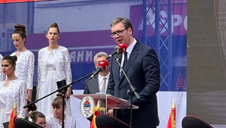 VUČIĆ POSLAO MOĆNU PORUKU IZ BIJELJINE: Hoće da nam uzmu zemlju i po širini i po dužini, a mi ni pedlja nećemo dati!