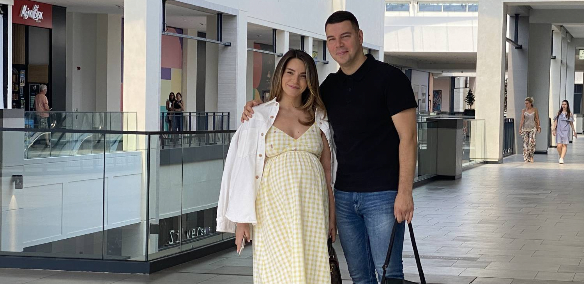 IVANA PAVKOVIĆ PROGOVORILA O RODITELJSTVU Evo i ko im pomaže pri vaspitavanju dece!