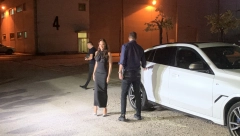 ALO! PAPARACO USLIKAO PRIJU Filip dovezao Aleksandru, a kamere zabeležile svaki detalj: Vozač i muž (FOTO)