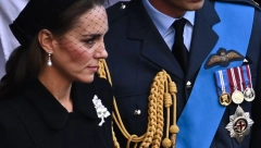 KEJT MIDLTON ODUŠEVILA BRITANCE Jednim potezom kao da je prkosila svekrvi Kamili