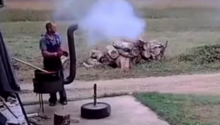 SVE JE ISPALO KAKO NE TREBA Hit snimak domaćina dok sprema ajvar (VIDEO)