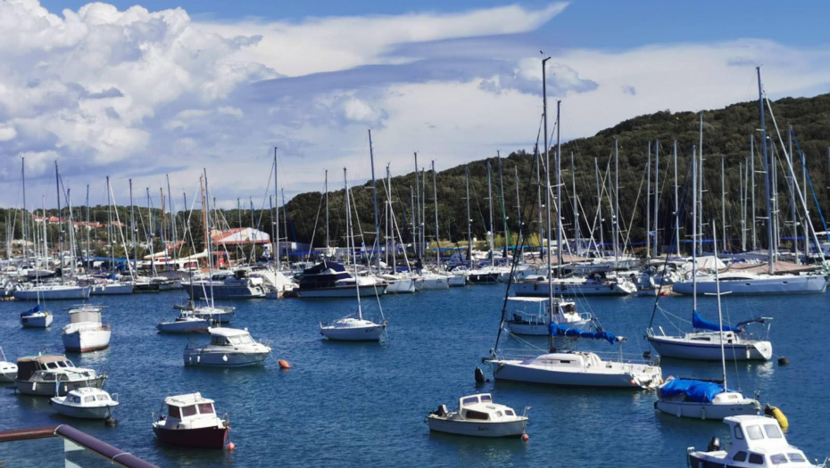 HRVATSKA PUCA PO ŠAVOVIMA! Zatvaraju se hoteli u poznatim letovalištima, ekonomija slomljena!