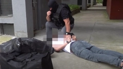 UHAPŠEN ZBOG NASILJA U PORODICI Beograđanin posle svađe nasrnuo na majku, lomio stvari po stanu, pretio nesrećnoj ženi smrću