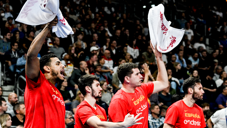 ŠPANCI SRUŠILI SAN NEMACA "Crvena furija" u finalu Evrobasketa, za zlato protiv Francuza