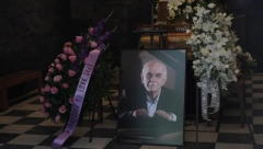 SAHRANJEN KORNELIJE KOVAČ Neutešna porodica slomljena od bola, a evo ko je sve ispratio kompozitora