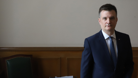 JOVANOV RAZVALIO DESNIČARE! "Odrekli su se svojih pristalica, a sada tvrde da nemaju ništa sa jučerašnjim skupom!"