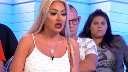 DRUŠTVENE MREŽE GORE Skinula se Sandra Rešić, pa pozirala u bikiniju KOMENTARI SAMO PLJUŠTE (FOTO)