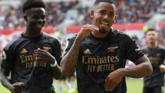 "TOBDŽIJE" SA POLA GASA Arsenal spakovao Brentfordu tri komada za čelo Premijer lige
