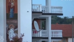 ŽIVOT GASTARBAJTERA! Kad krenu za Beč gepek napune zimnicom i jajima, luksuzne vile u Srbiji posećuju jednom godišnje! (FOTO)