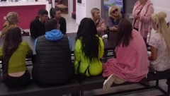 ONA JE NOVI VOĐA Prvi izbačeni zadrugar izabrao nju, a evo kako se obratila učesnicima