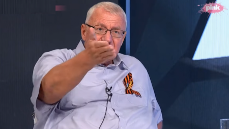 "KAD NAM ZAVRNE ŠIJU..." Šešelj upozorio na lukavog američkog predstavnika koji je pun reči ljubavi prema Srbiji, ali...