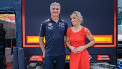 SUSRET ŠAMPIONA FORMULE 1 I TIJANE BOGIĆEVIĆ Dejvid Kultard oduševljen srpskom muzikom i našim talentima