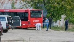 SLIKE UŽASA IZ ZAJEČARA Muškarac ušao u gradski autobus, izvadio nož, a onda je počeo da se ubada (FOTO)