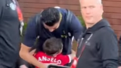 VELIKI KRISTIJANO! O njemu se priča svašta, ali Ronaldo je još jednom pokazao kakvo srce ima: Sve za dečaka (VIDEO)