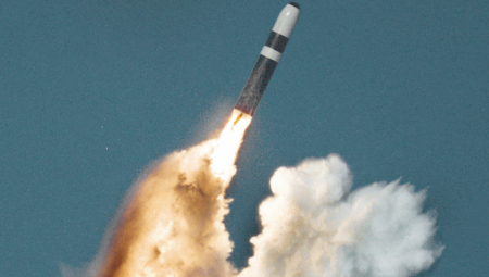 PRIŠUNJAJ SE, ISPALI I BEŽI! Sjedinjene Američke Države raspolažu veoma opasnim verzijama nuklearnog naoružanja