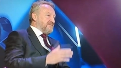 JA TARZAN, TI DŽEJN Bakir pokušava da priča engleski, gore društvene mreže (VIDEO)