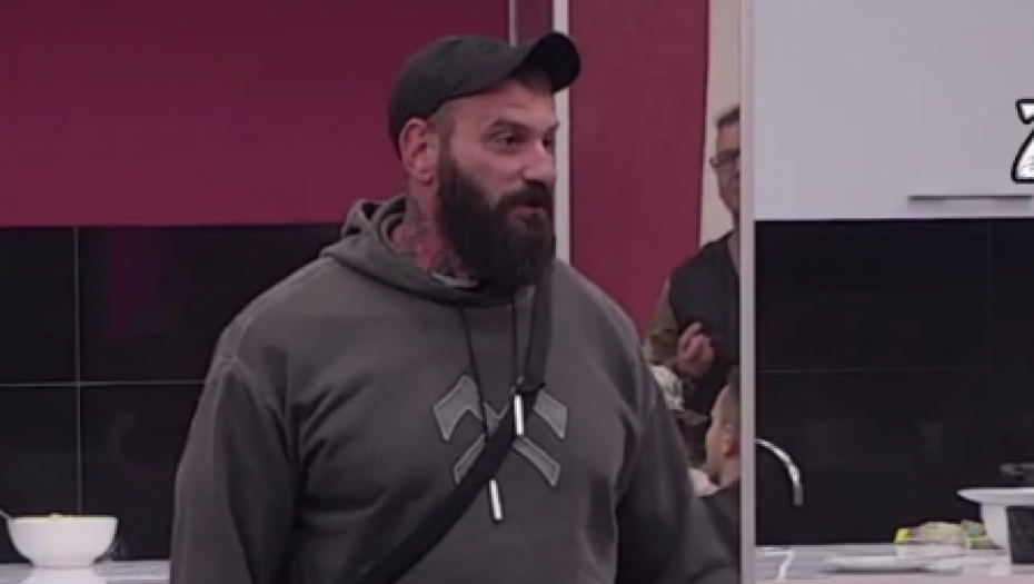 EMIL BEŽI IZ ZADRUGE! Oženjeni učesnik ne može više da izdrži, doneo odluku (VIDEO)