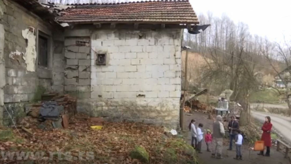 DETALJI TRAGEDIJE U MALOM ZVORNIKU Dečaka (9) ugušio agregat, sestra i otac kritično!