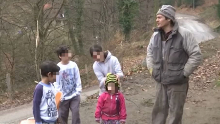 KUMA PORODICE AMETOVIĆ IZ MALOG ZVORNIKA Jedan od dečaka se probudio i rekao mi: U kući su svi mrtvi!