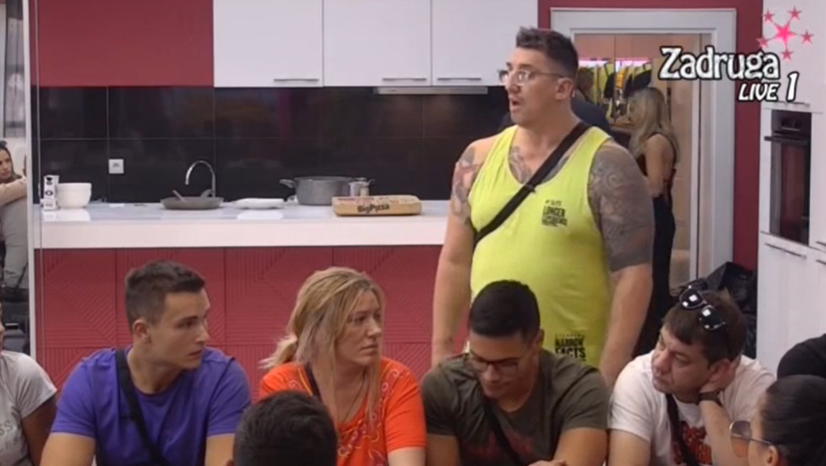 NEMAŠ POKRIĆE, KRIMINALAC SI Kristijan Golubović ponižen nikad gore, niko mu nikada ove reči nije izgovorio, zanemeo