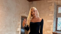 EVO ŠTA RADI SOFIJA DOK LUKA TRENIRA Manekenka pokazala kako provodi dane u Dohi, Jović se sprema za meč, a evo ko njoj pravi društvo (VIDEO)