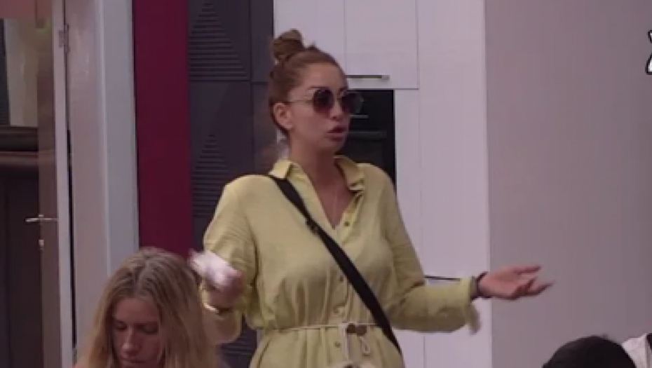 OMALOVAŽAVA DRUGE Ana Spasojević razočarana u Uroša Ćertića, pa osula paljbu po njemu