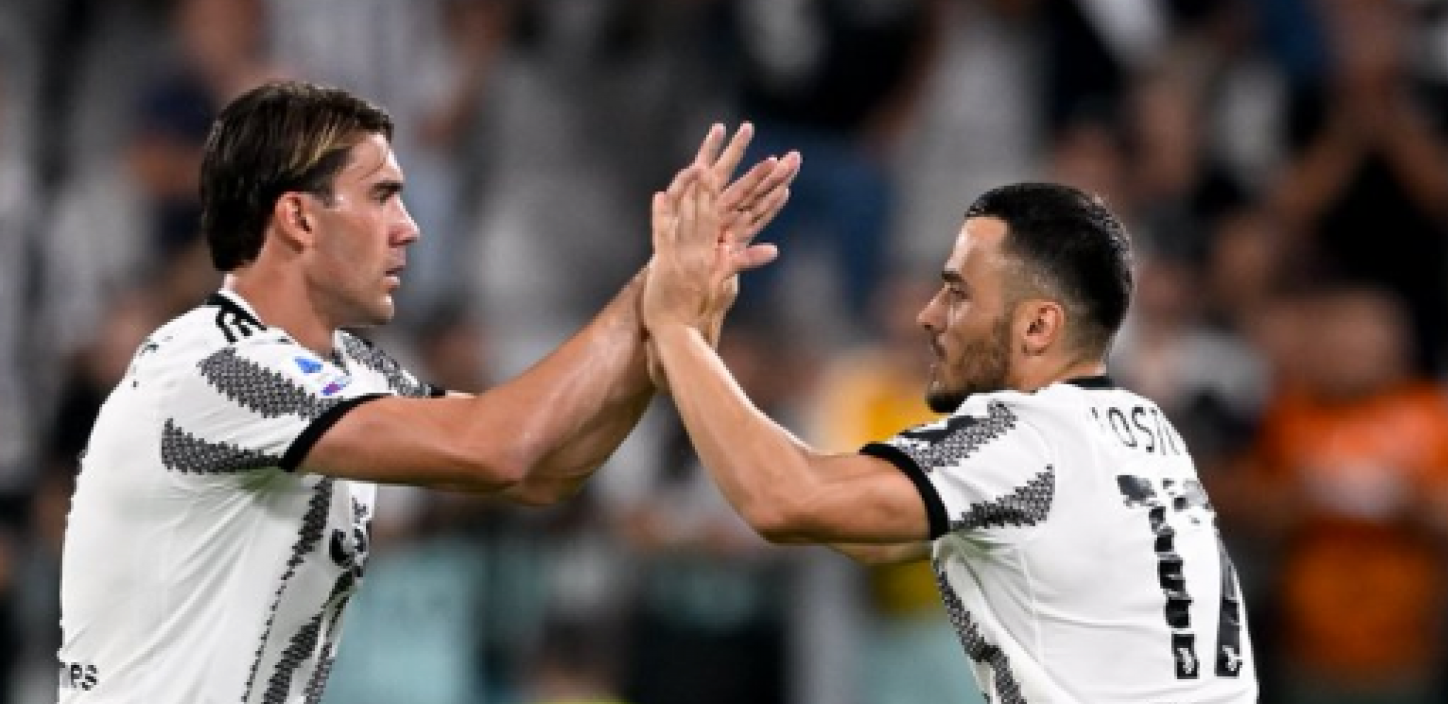 SREĆNO Juventus na srpskom poželeo sve najbolje Vlahoviću i Kostiću u meču protiv Šveđana (FOTO)