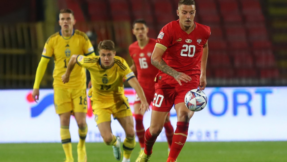 PARALISANA PODGORICA Nikad veće interesovanje za "orlove", policija na svakom koraku, zatvoreni ugostiteljski objekti